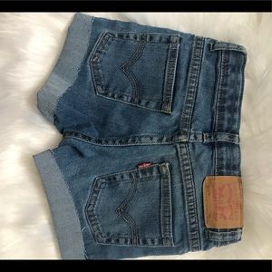 Levi’s kids shorts size 6